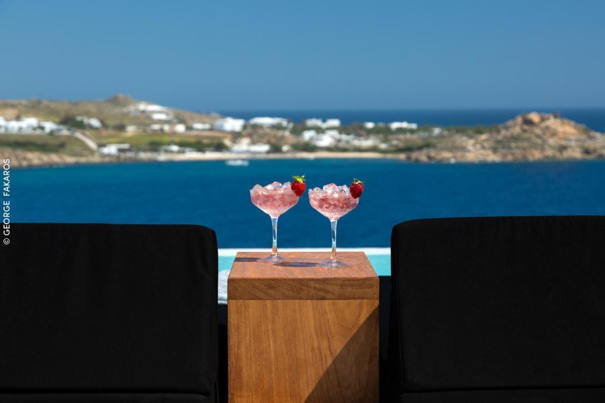 Psarou Black Mykonos Town