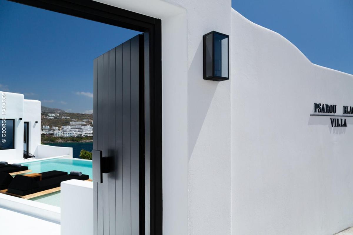 Psarou Black Villa *