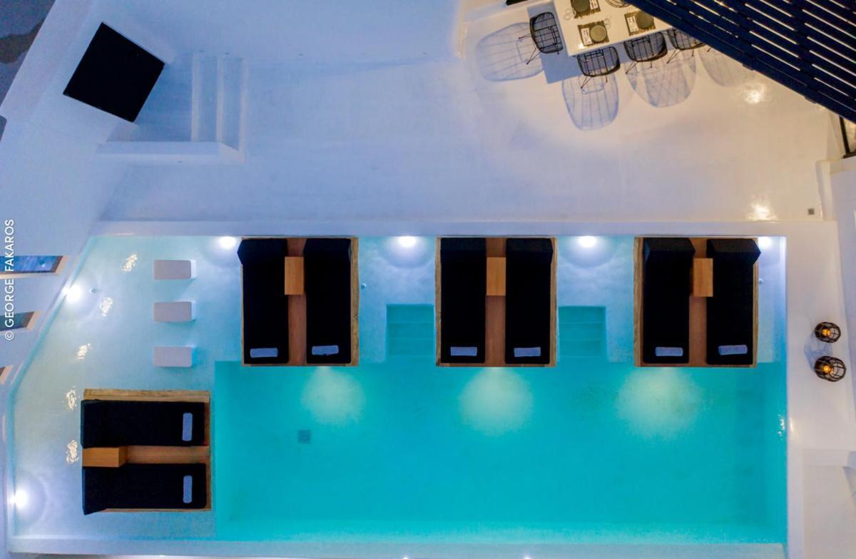 Psarou Black Mykonos Town