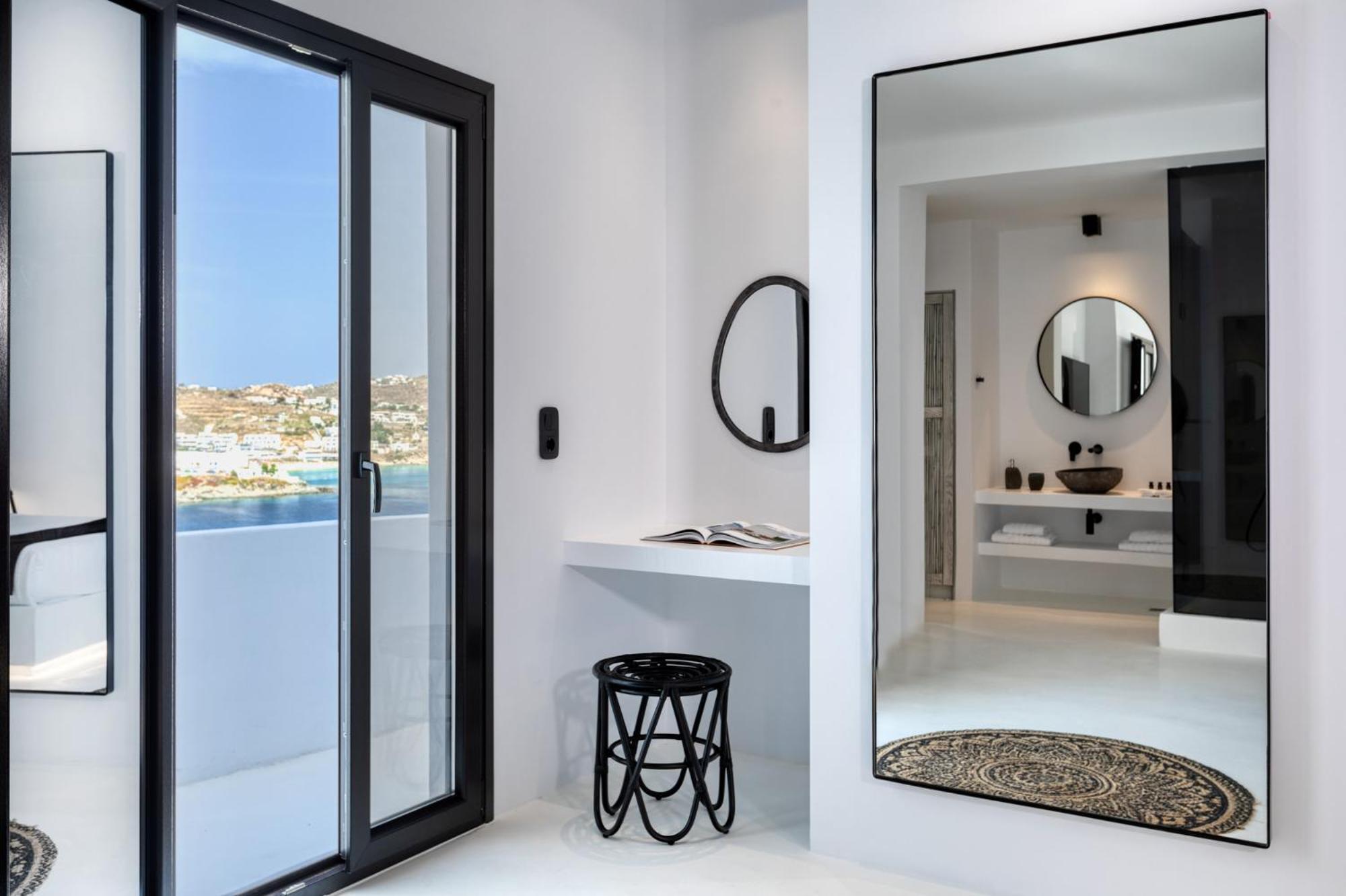 Villa Psarou Black Mykonos Town